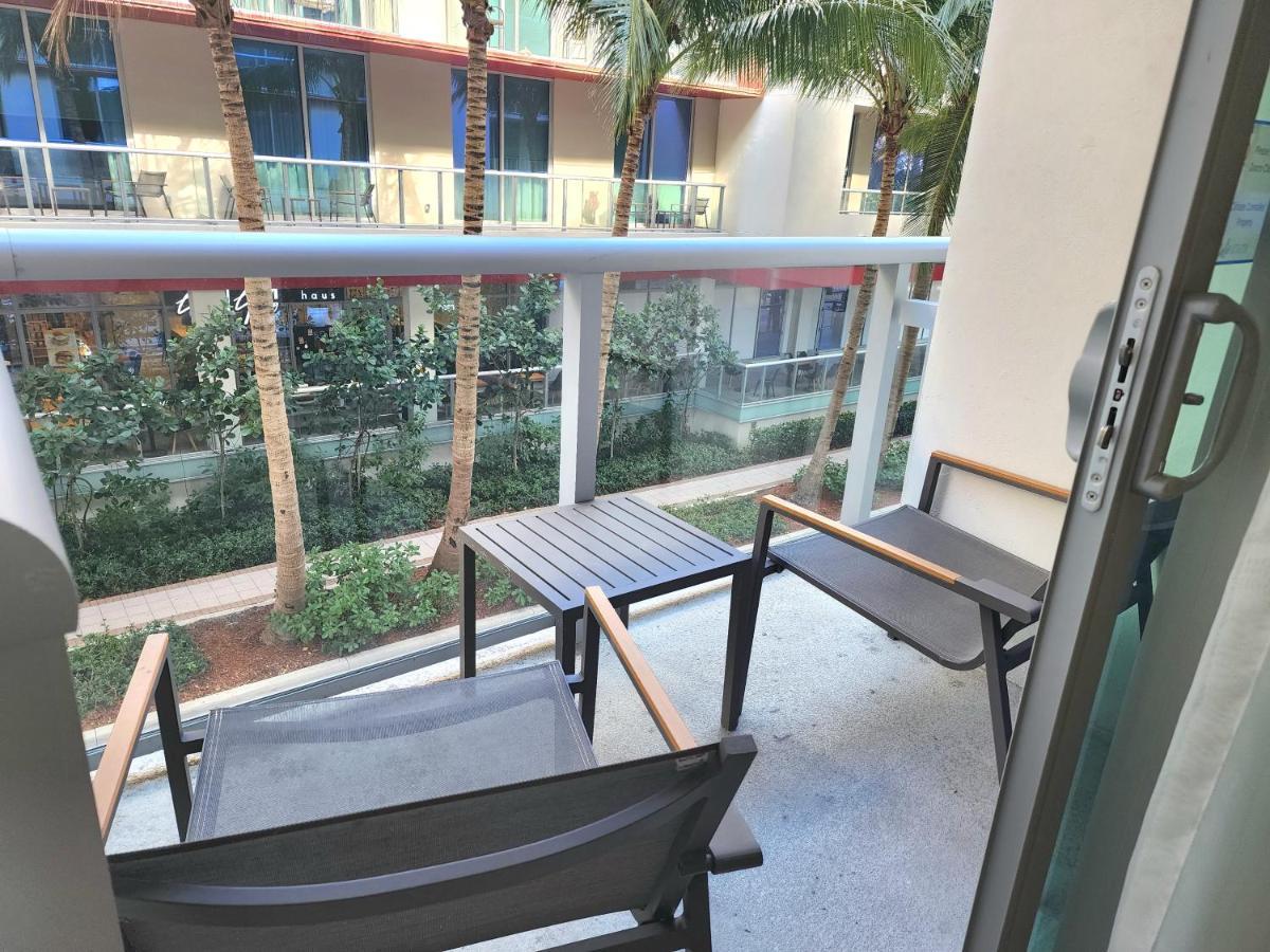 Hollywood Studios Condo Costa Eksteriør billede