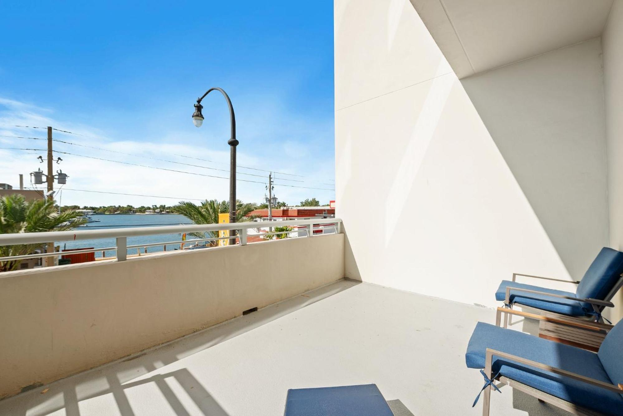 Hollywood Studios Condo Costa Eksteriør billede